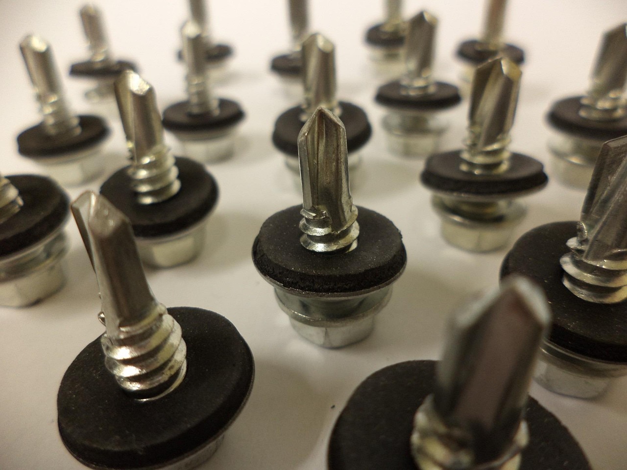 Kaip atpažinti dažniausias televizorių gedimo priežastis Šiauliuose ir kada kreiptis į specialistus